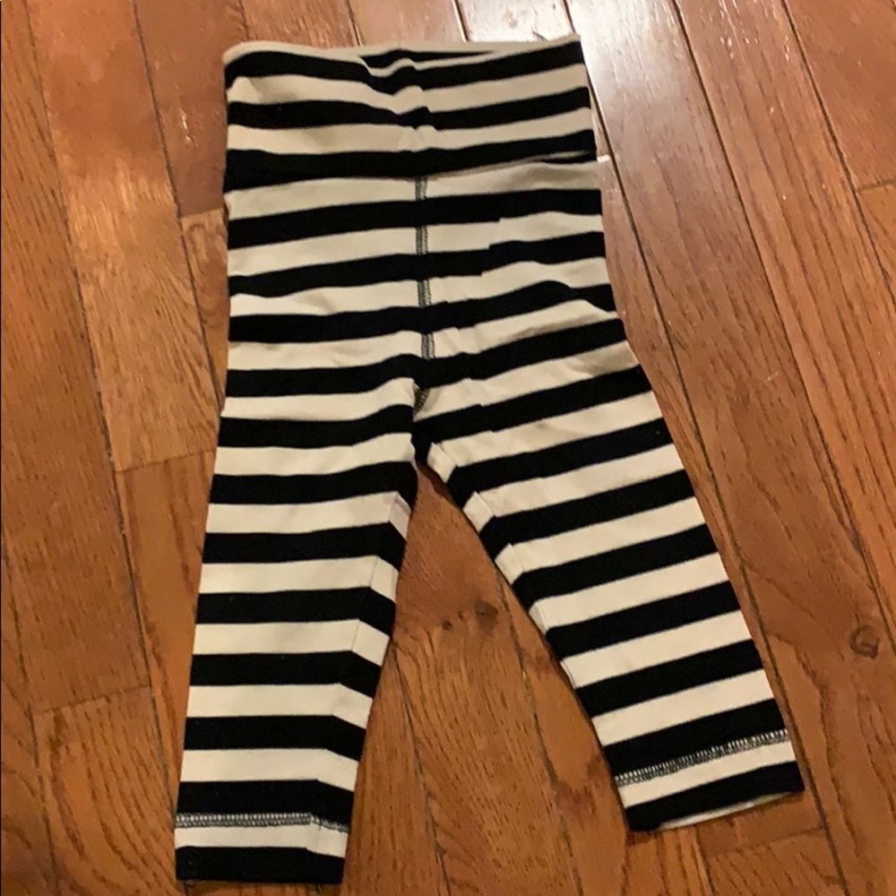H&M black and cream striped leggings